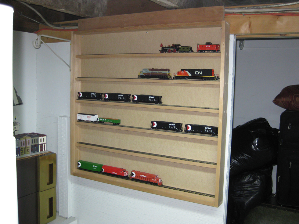 TY'S MODEL RAILROAD Train Display Case