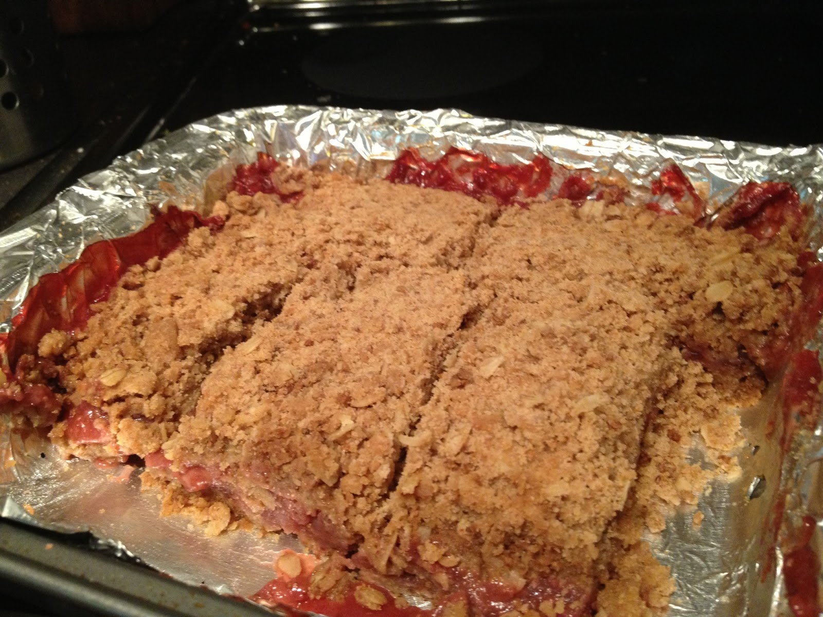 The Gluttonous Gobble Strawberry Breakfast Bars