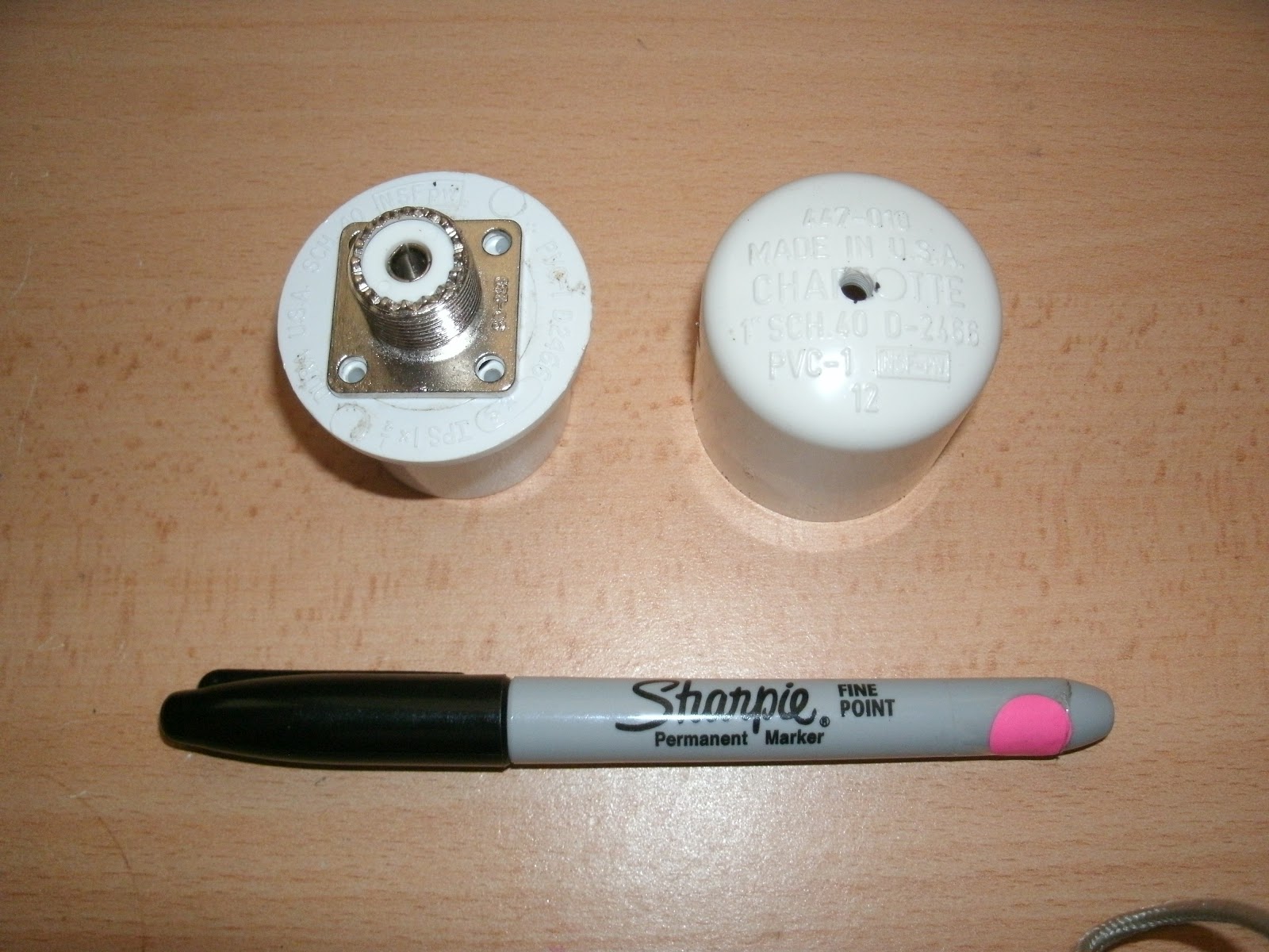 WP4AOH Dipole Antenna Center Insulator Construction