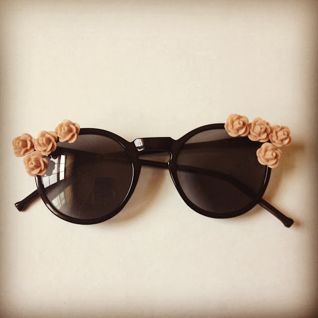 That Fashion Chick DIY D&G Inspired Flower Sunglasses