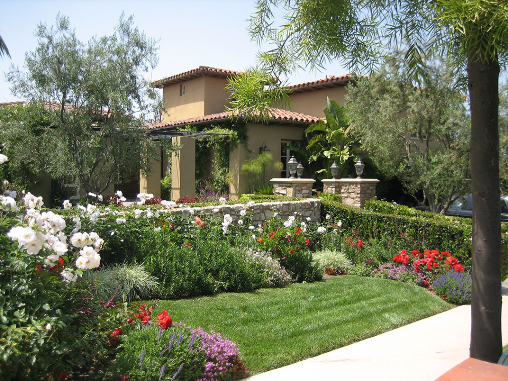 More than 50 Beautiful House Garden and Landscaping Ideas