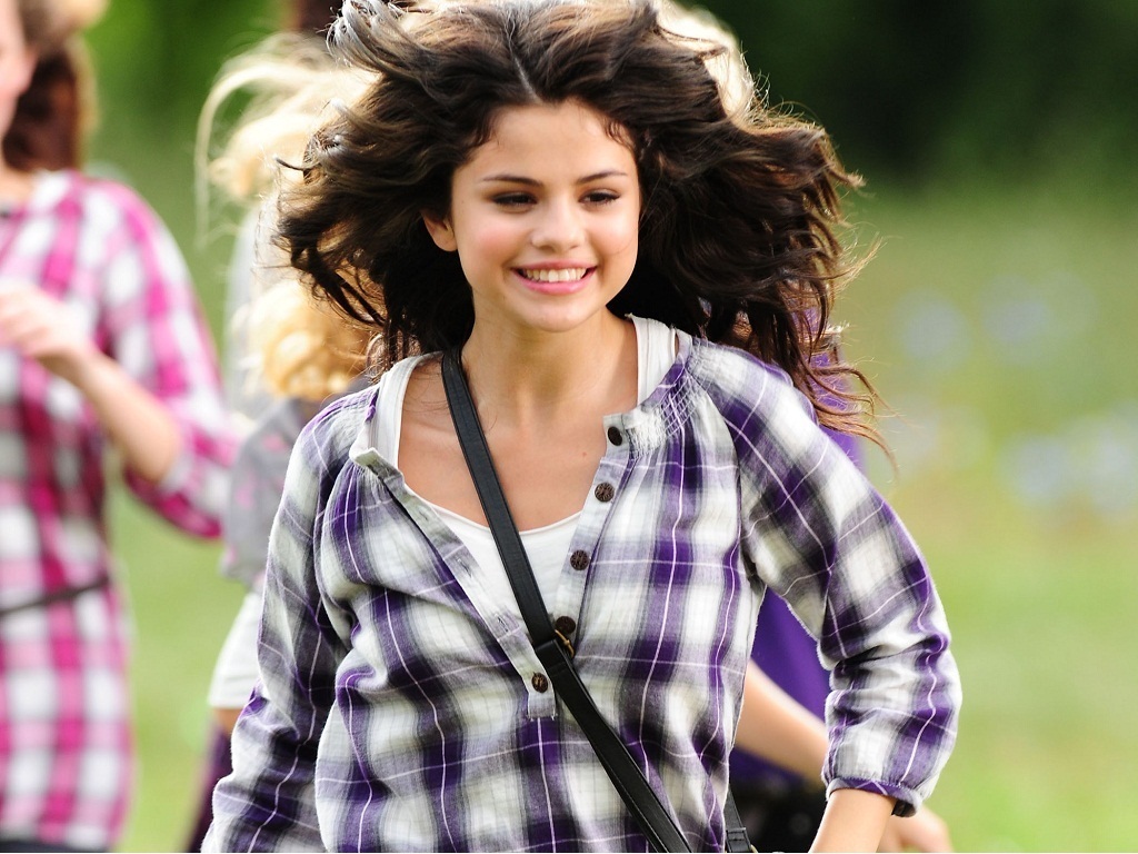 http://2.bp.blogspot.com/-KIVKeSOE2yI/UIl_XlmAOUI/AAAAAAAAa3I/YkrTNaXA8Hc/s1600/selena-gomez-quotes.jpg