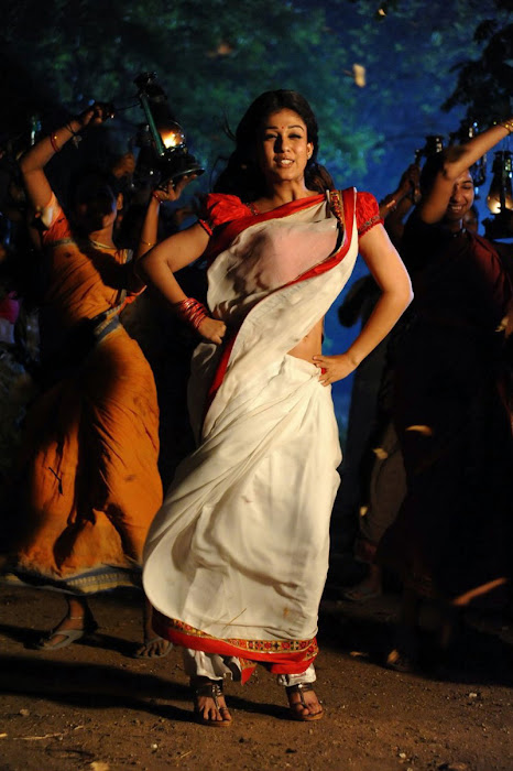 nayanthara in saree spicy hot photoshoot