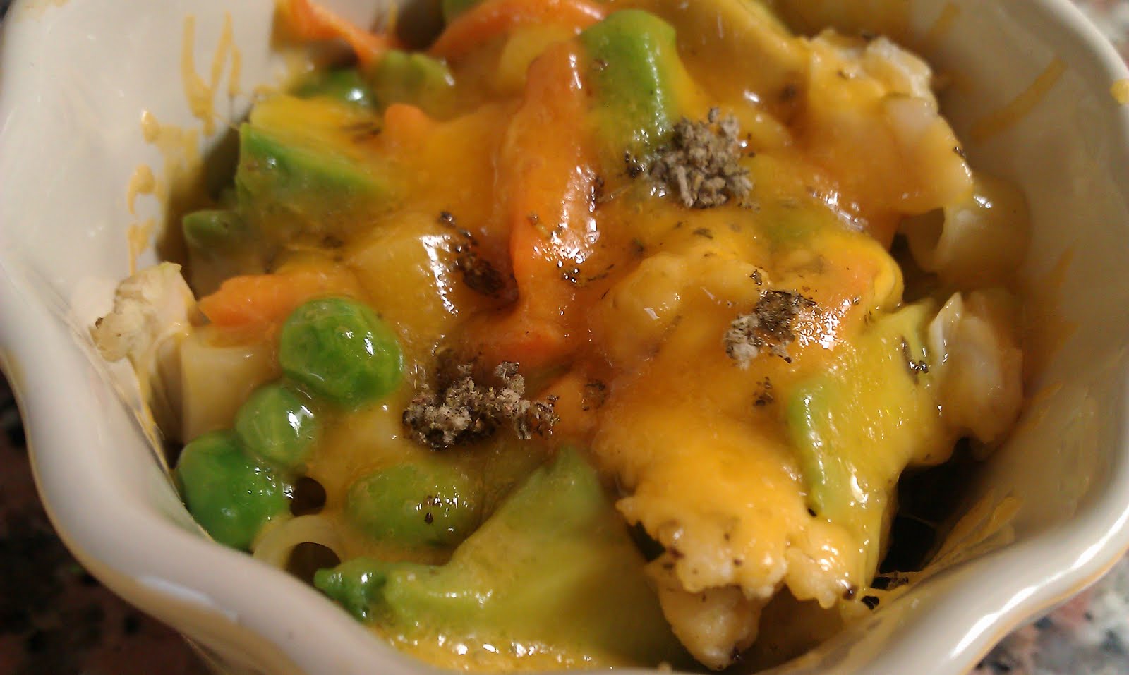 Mommy and Baby food Baked Macaroni and Cheese with Chicken and Veggies