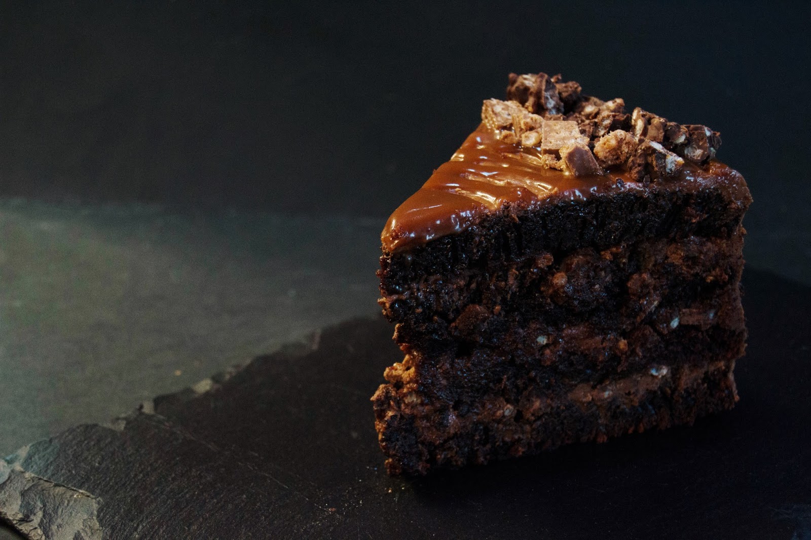 Bolo Toffee Crisp Toffee Crisp's Cake Sabores da Alma