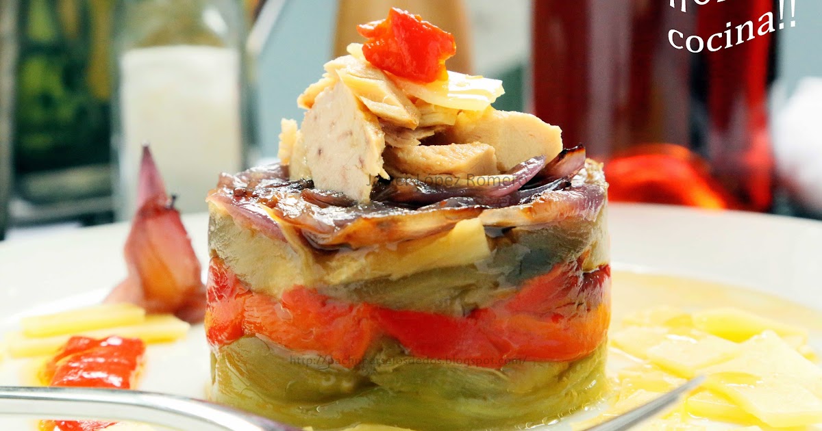 Oído cocina!! Timbal de escalivada con bonito del norte y escamas de queso