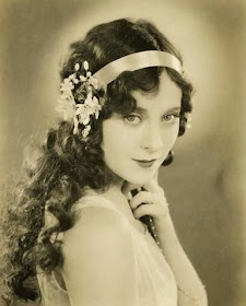 Impressive Hairstyles Extraordinary 1920s Hairstyles For Long Hair