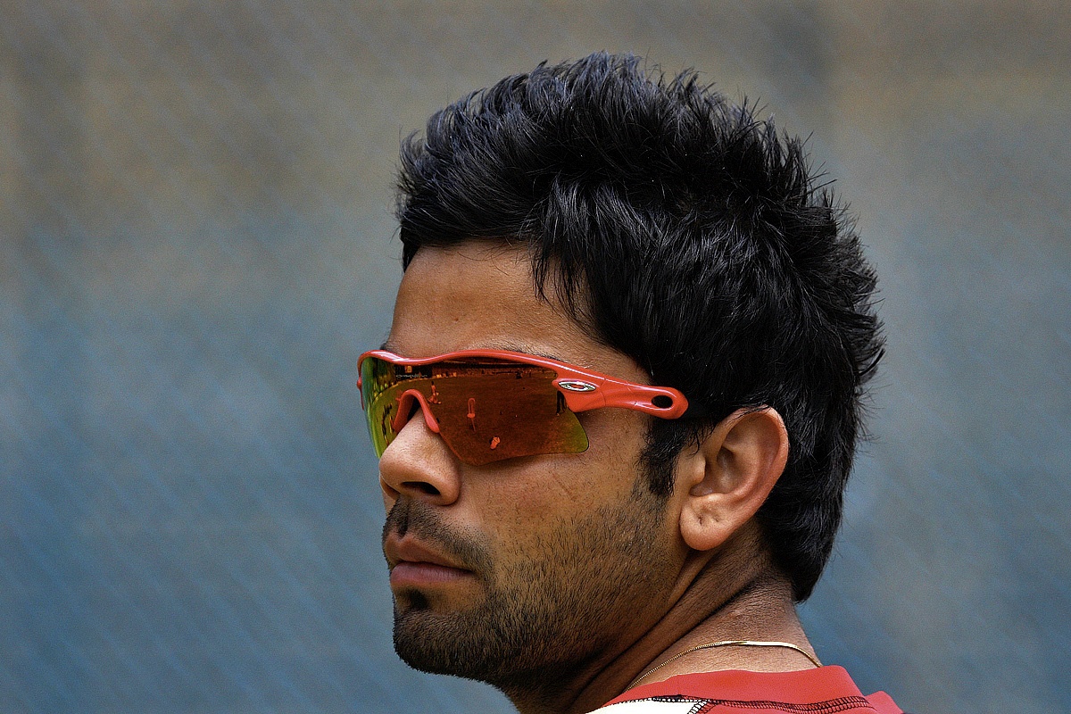 http://2.bp.blogspot.com/-KO2VdkdpuBI/TWIZLVB5gtI/AAAAAAAADMg/7JpaKgPq_k4/s1600/Indian%25252BUnder%25252B19%25252Bteam%25252BCaption%25252BVirat%25252BKohli%25252BHD%25252BW%25252520%25252520allpapers.jpg