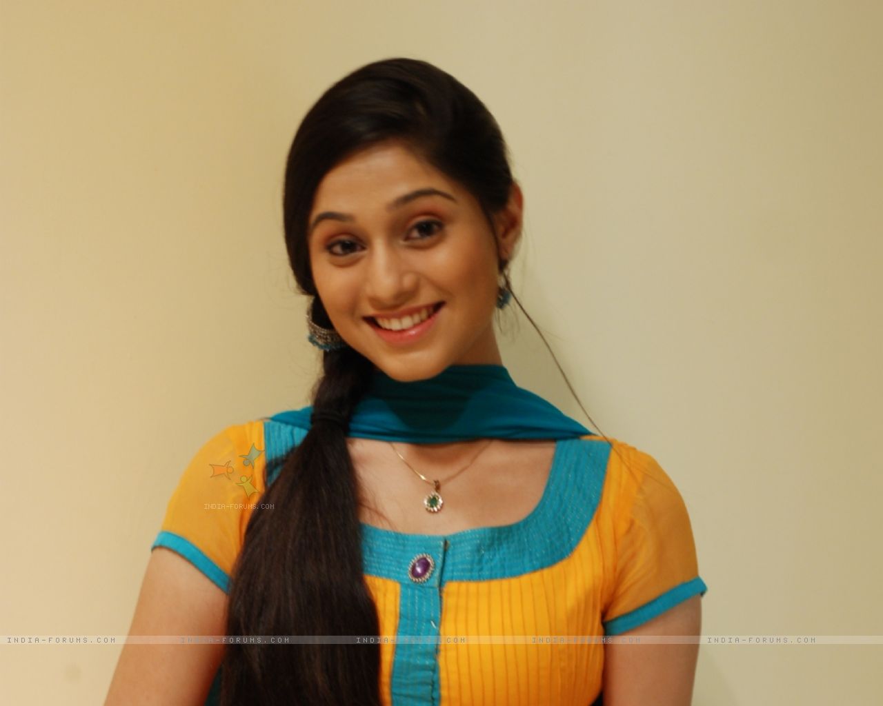 Navya anant star plus photos Navya anant star plus photos