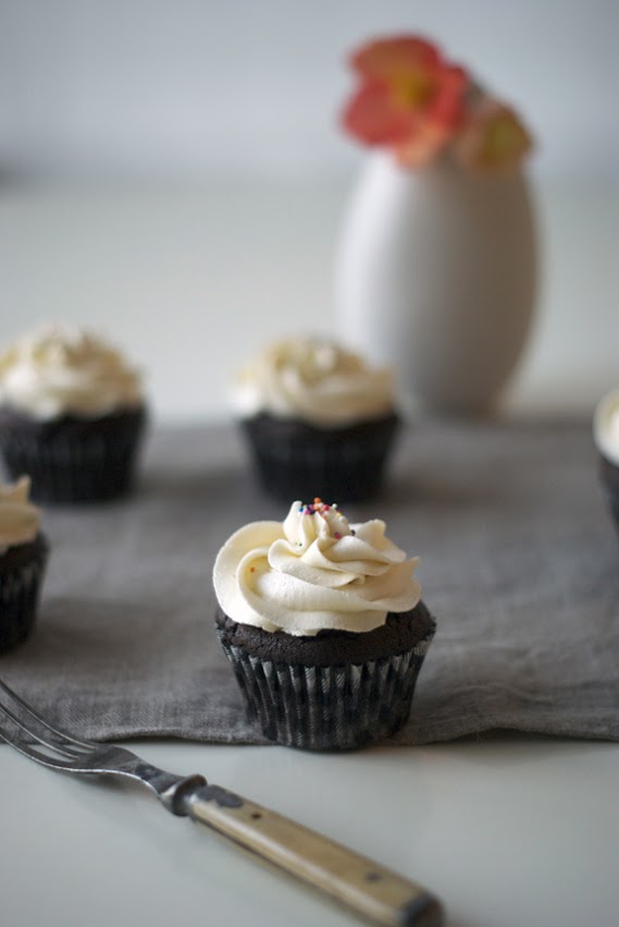 Coco Cake Land Cakes Cupcakes Vancouver BC Cupcake Attack!