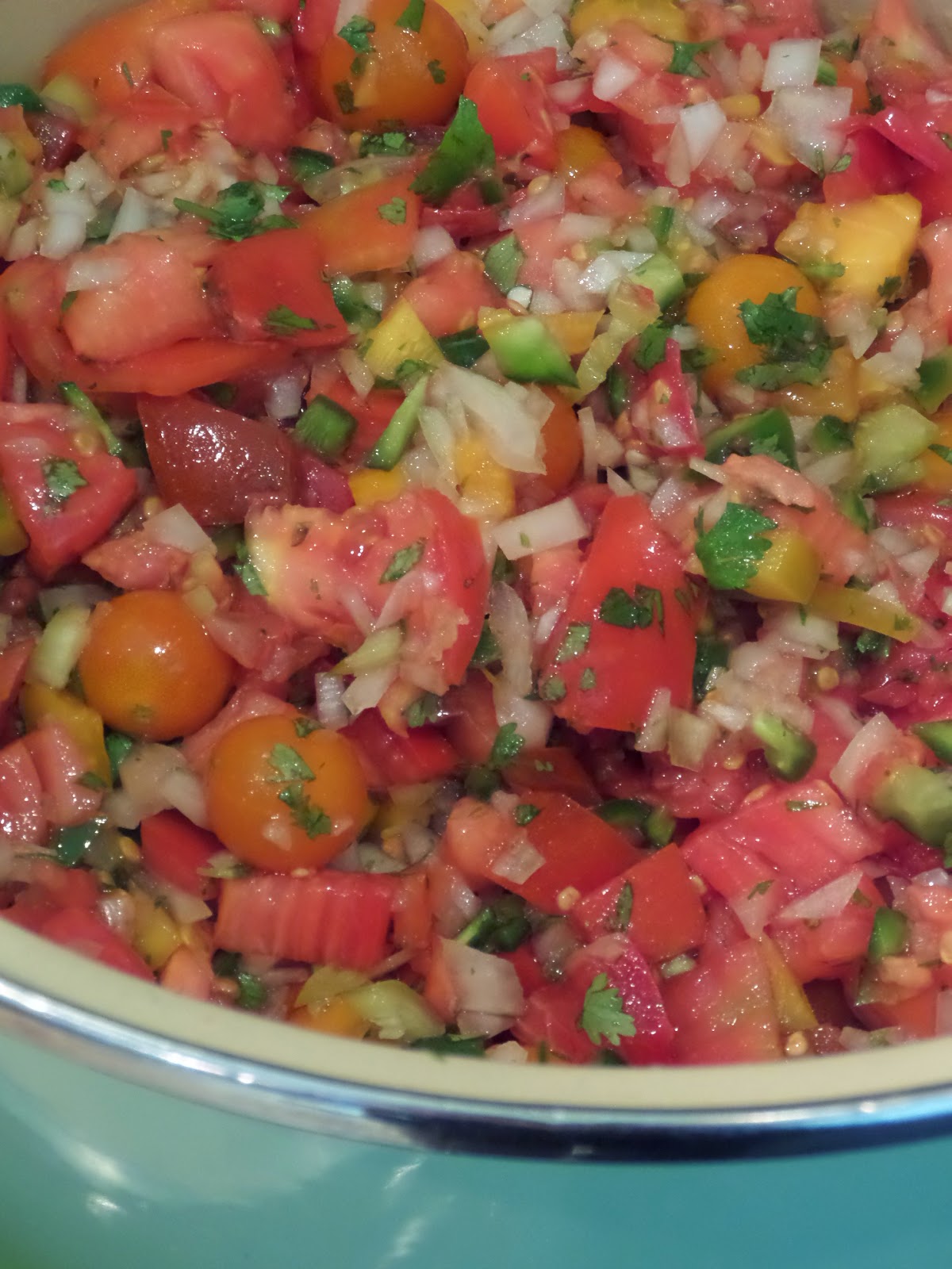 Becki Melvie How to Preserve Salsa {Summer in a Jar} + Canning Tips