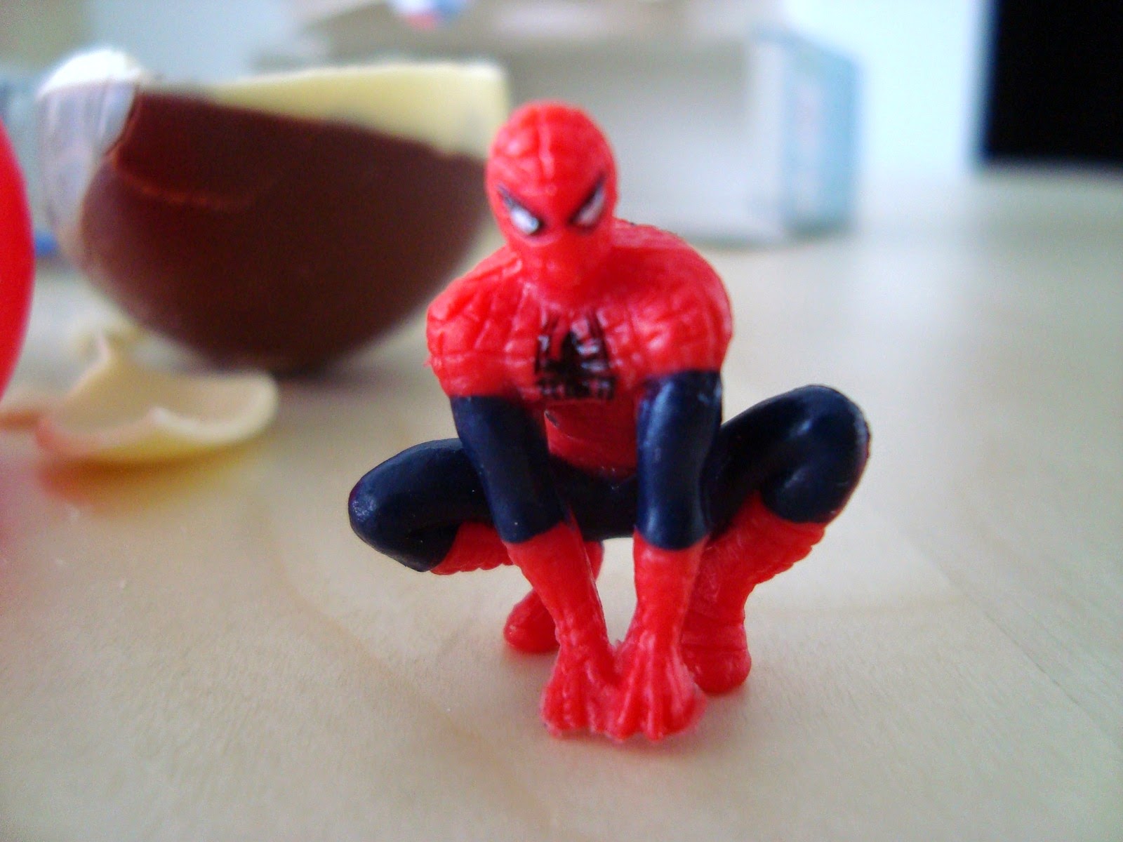 http://2.bp.blogspot.com/-KOtOGuCUqpo/VSgY7gjBi0I/AAAAAAAAy5Y/e7uFm8r-HCc/s1600/kinder-spiderman020.jpg