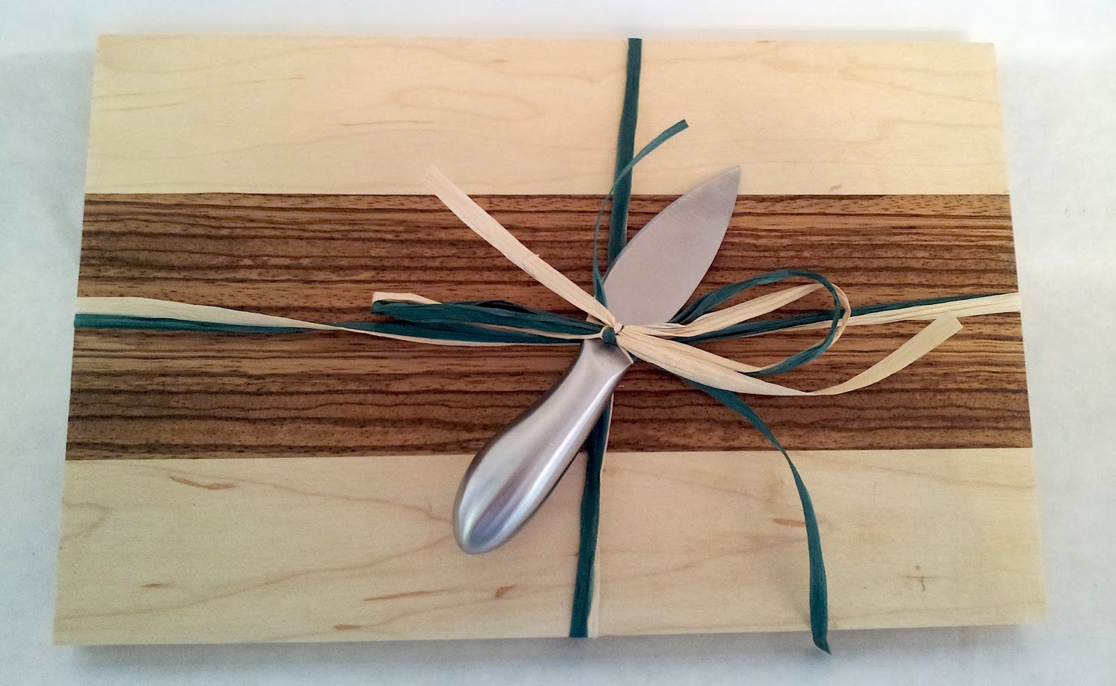 the incredible kulk vignettes from vermont the smell of vermont those vermont butcher block board company bowls have joined the pantheon of sweet wood pieces at fiddlehead alongside the 8 cheese boards the incredible kulk vignettes from vermont the smell of vermont those vermont butcher block board company bowls have joined the pantheon of sweet wood pieces at fiddlehead alongside the 8 cheese boards