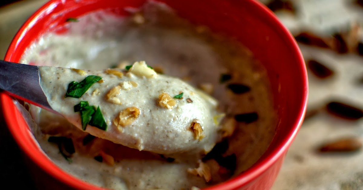 picture recipe aubergine dip with tahini, hung curd and pine nuts..