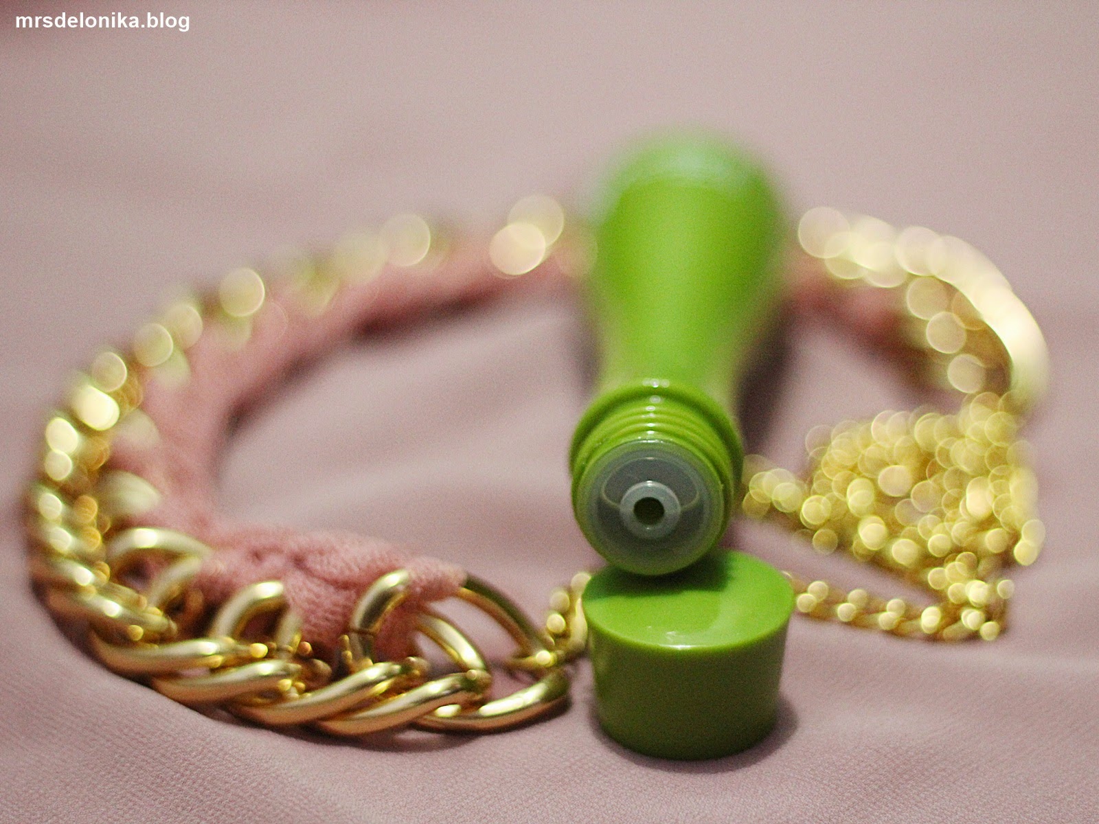 Mrs Delonika Lip Treatment Wardah Olive Oil, Vaseline Intensive Care, EMC