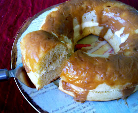 pastry cream-filled savarin with toffee glaze