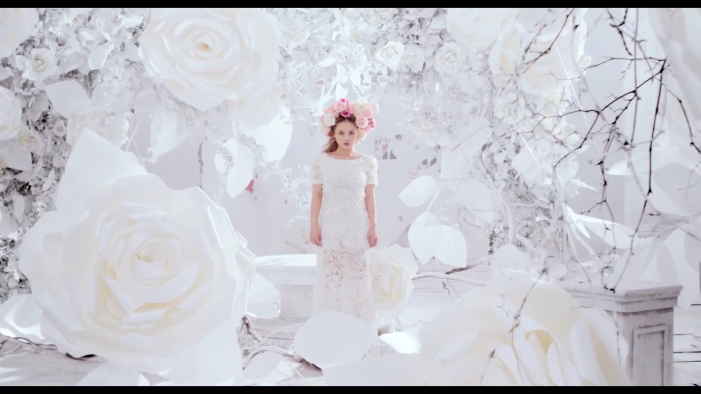 What Am I ThiNkiNg?? Lee Hi Rose MV Review