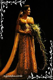 Pakaian Pengantin: Model Kebaya Pengantin 2012 | Puji Parcel membuat