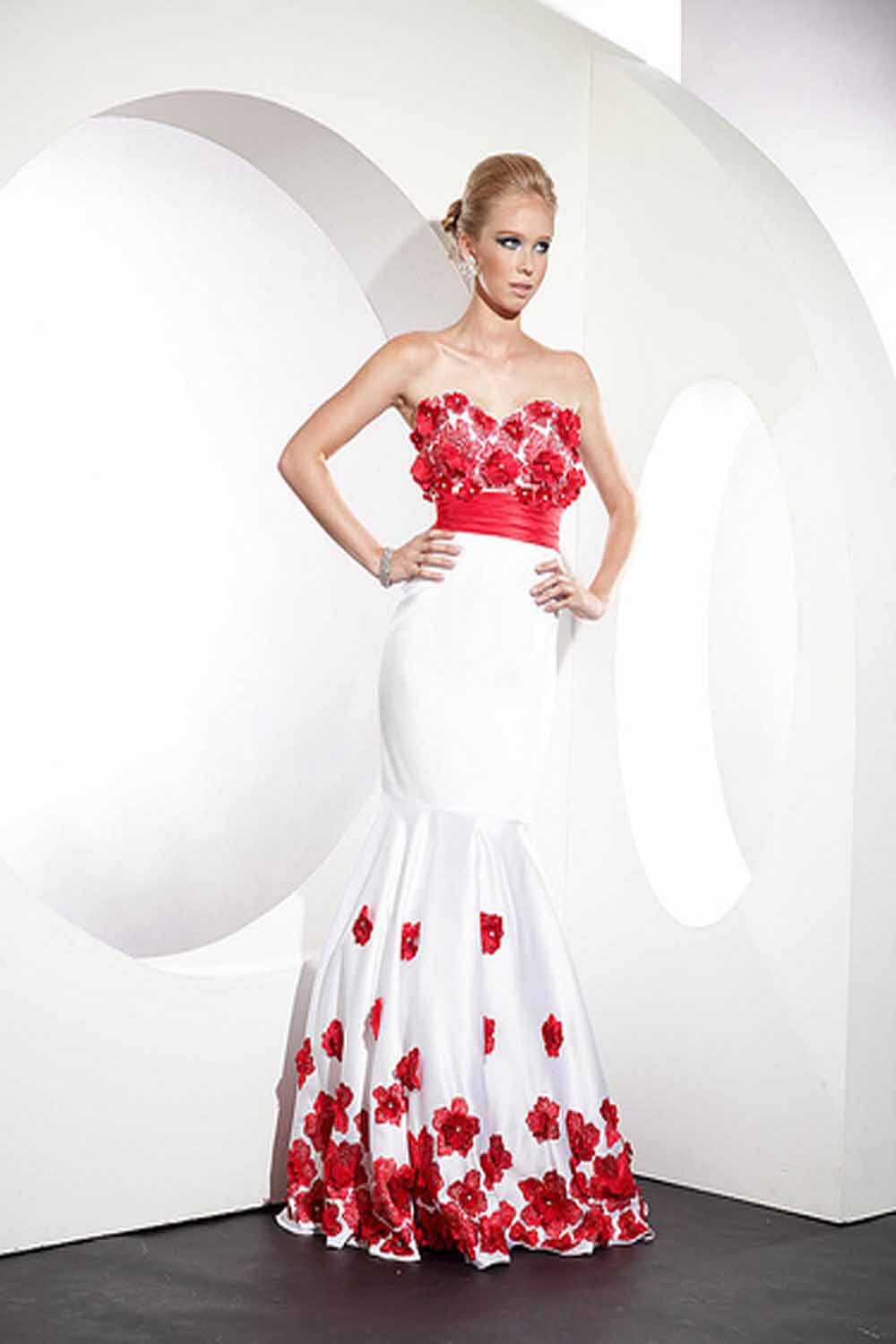 Romantic Strapless Floral Retro Prom Dress - Dressket