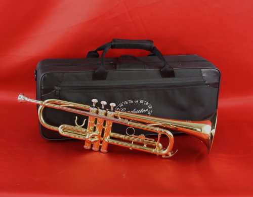 Conductor Model 200 Bb Trumpet w/ Case, Mouthpiece and 1 Year Warranty - ON SALE - SAVE OVER 50