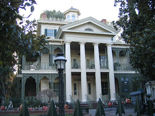 Haunted mansion disney mickeyblog Geek Girl // 365: Haunted Mansion