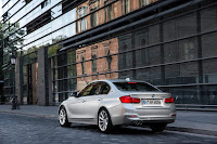 BMW-330e-27.jpg