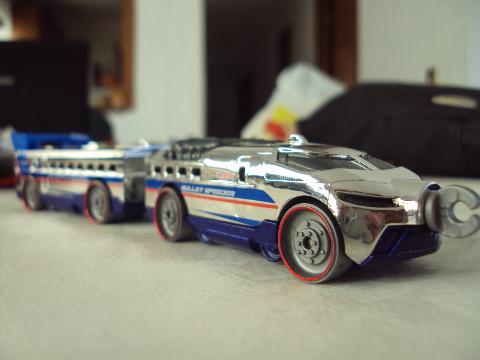 Social Hot Wheels Hot Wheels Rapid Transit Collection 2013