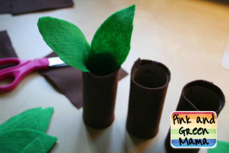 Pink and Green Mama * How to Make a Tree Out of a Toilet Paper Tube