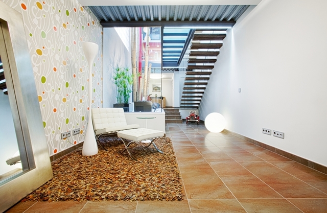 Modern townhouse in Barcelona, Spain by Ferrolan Lab