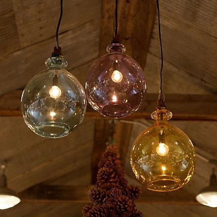 Arte y Arquitectura: lámparas con garrafas de vino