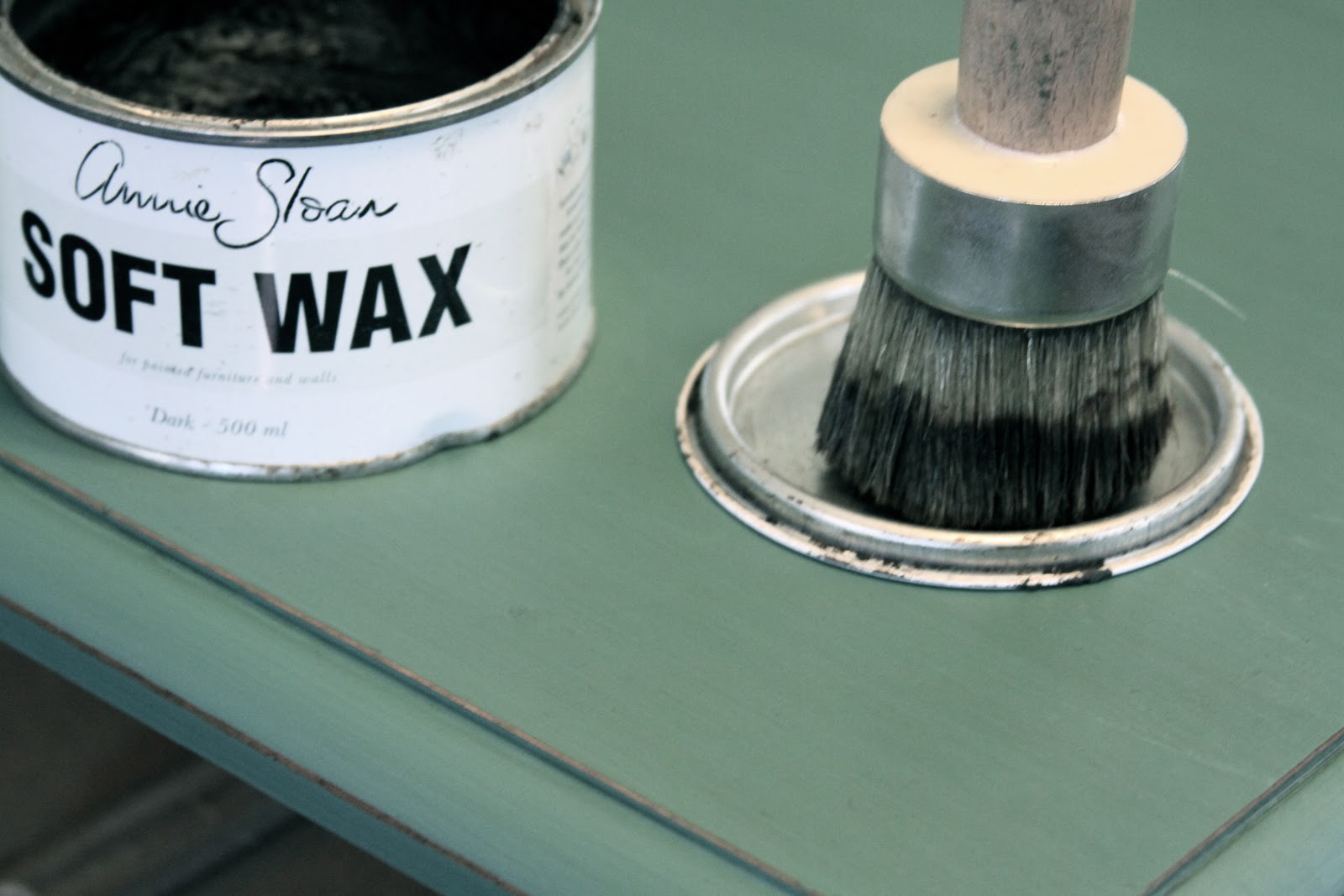 the vintage bricoleur Annie Sloan Chalk Paint Tutorial Hutch