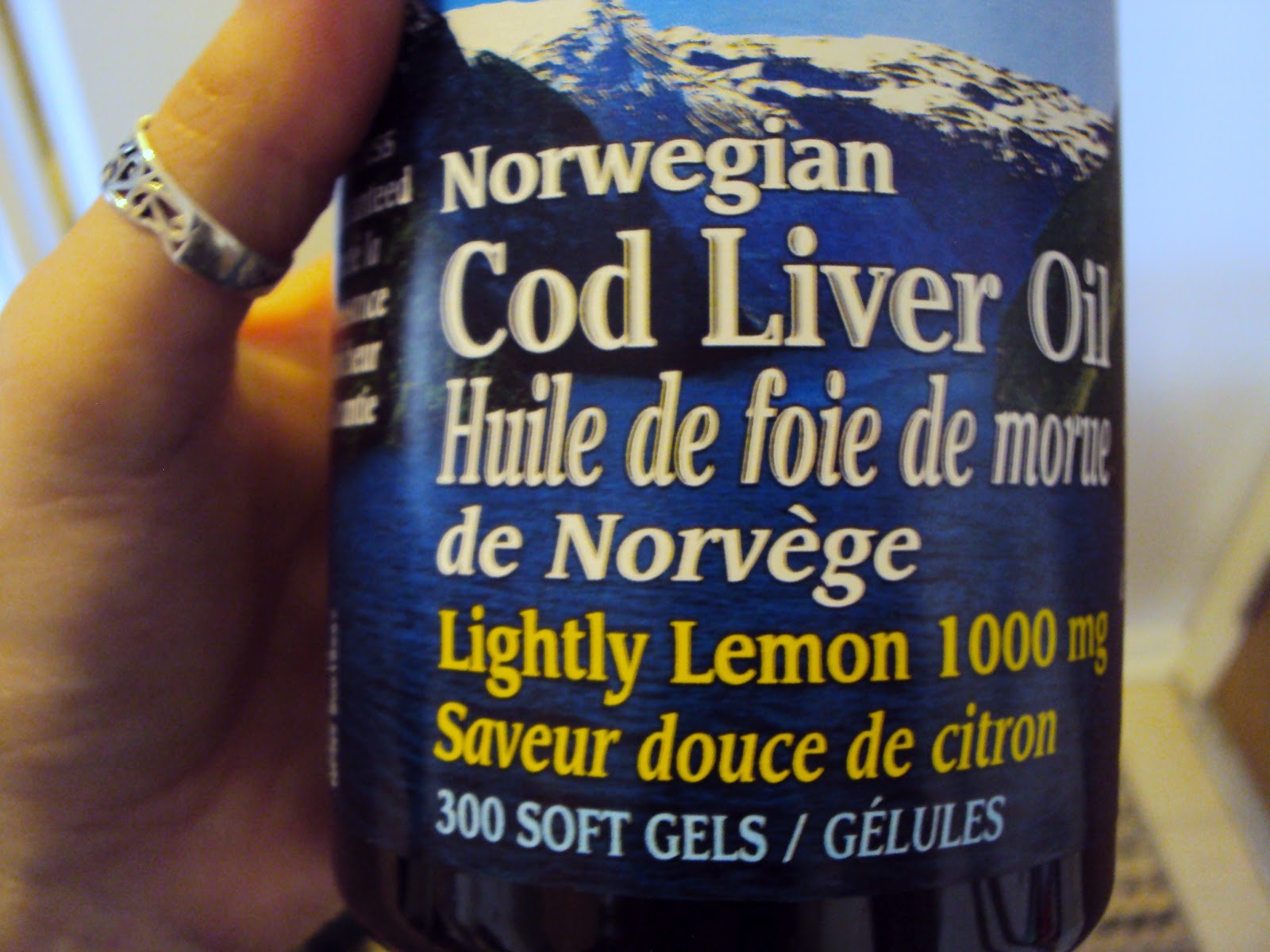 CANADIAN BEAUTY REVIEWS BATTLING ACNE Cod Liver Oil and more!
