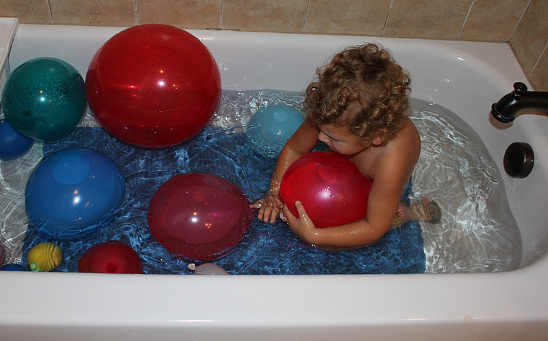 Play At Home Mom LLC: Water Balloon Bath