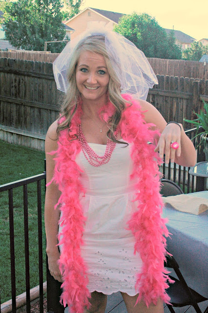 Bachelorette BBQ, Bachelorette Party Ideas, Cheap Bachelorette Party Ideas, Classy and Sassy Bachelorette Party, Bridesmaid Booze, Fizzy Popsicles, Recipe, Drink Ideas for a Bachelorette Party, Bachelorette Party Decor for Backyard
