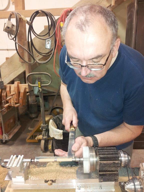 The Valley Woodworker Setting up the lathe for pen turning