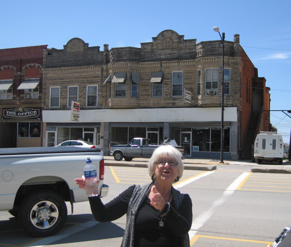The Lucas Countyan Chariton's square deal