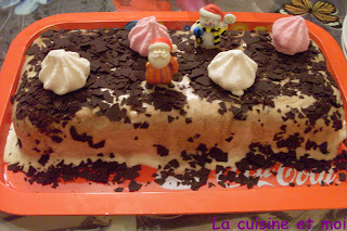 http://la-cuisine-et-moi.blogspot.fr/2012/01/buche-glacee-aux-carambars-vanille-et.html