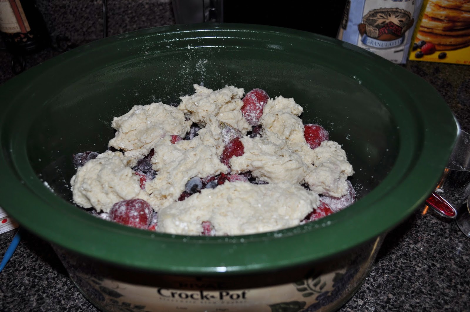 Michelle's b Crock Pot Berry Cobbler