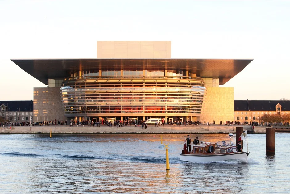 The Crown Prince Couple attended the premiere of the opera TOSCA in Copenhagen Opera House