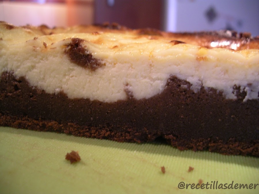 Brownie con tarta de queso