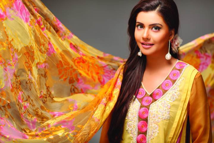 0 Star Pearl Lawn Collection 2011 With Nida Yasir.