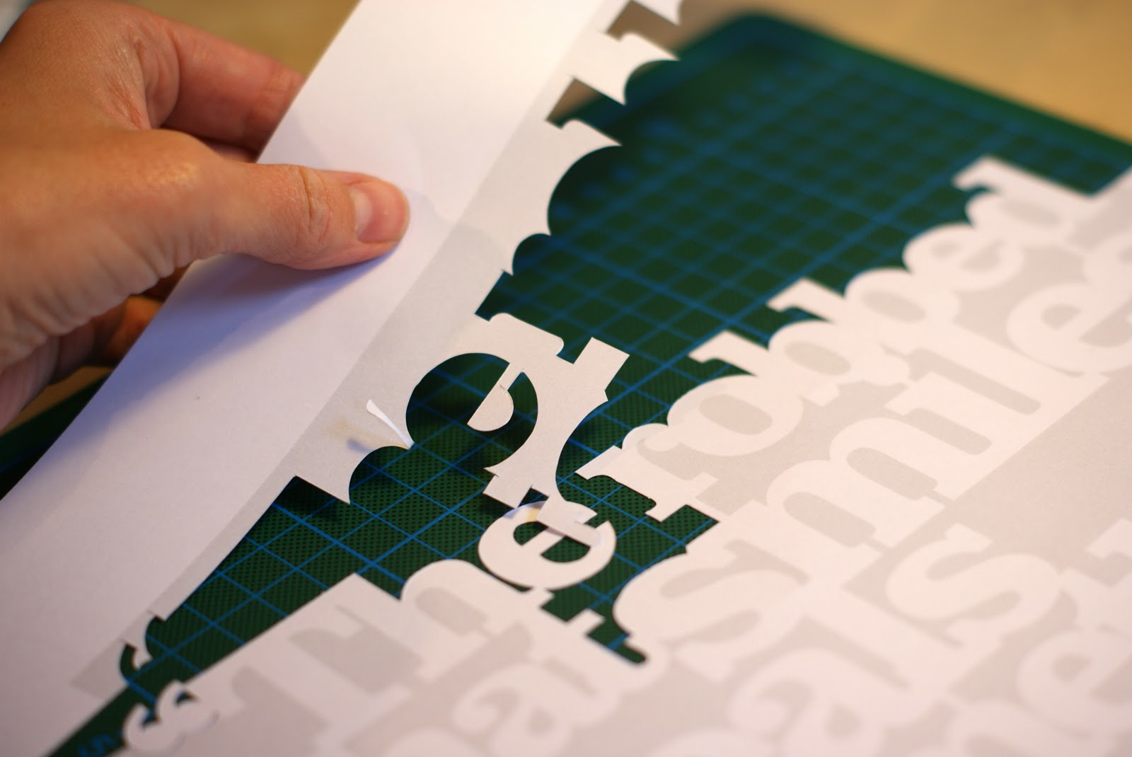 Kyleighs Papercuts How to papercut 2 Cutting your design