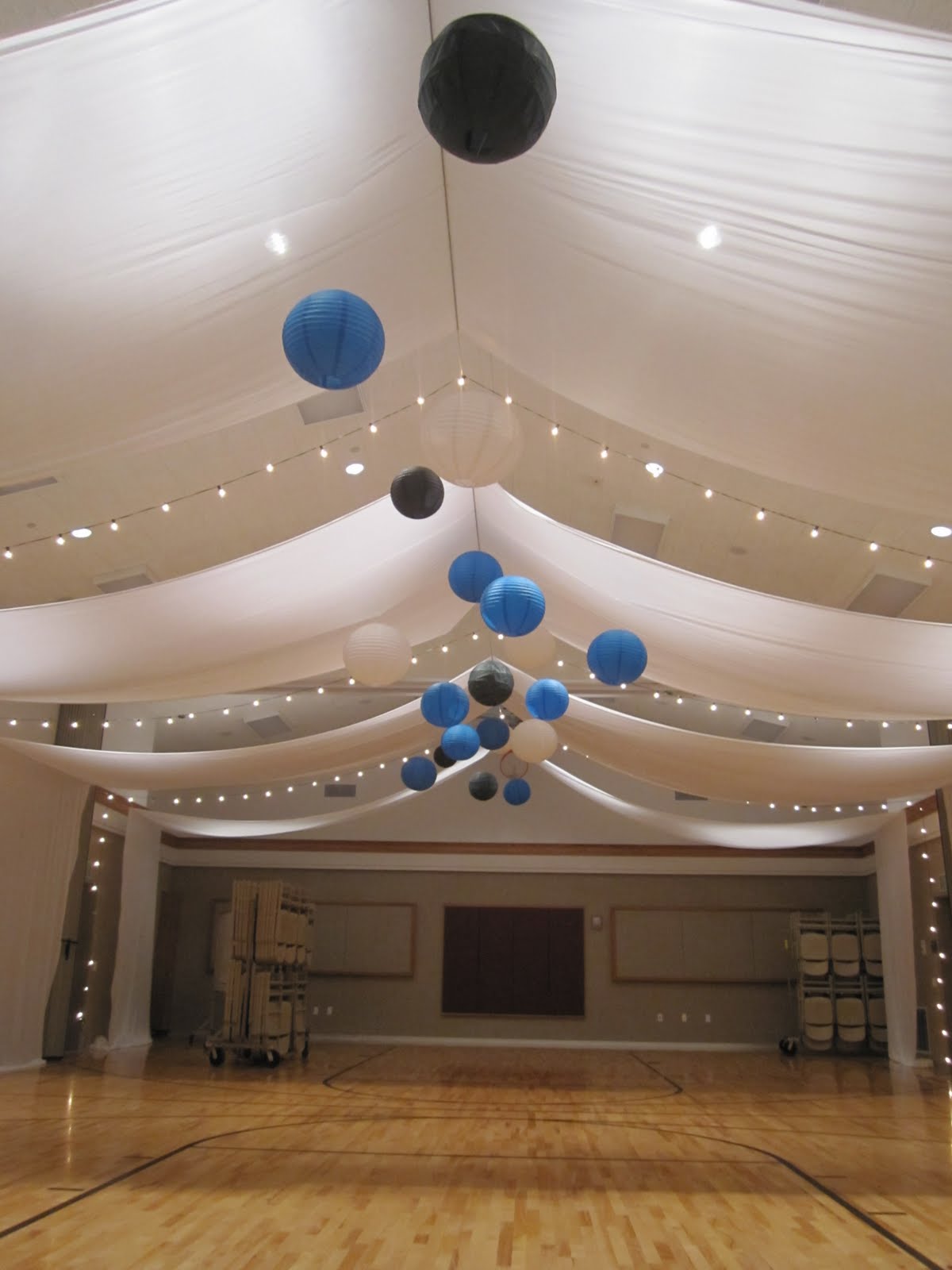 UWeddings Open style ceiling with Paper Lanterns