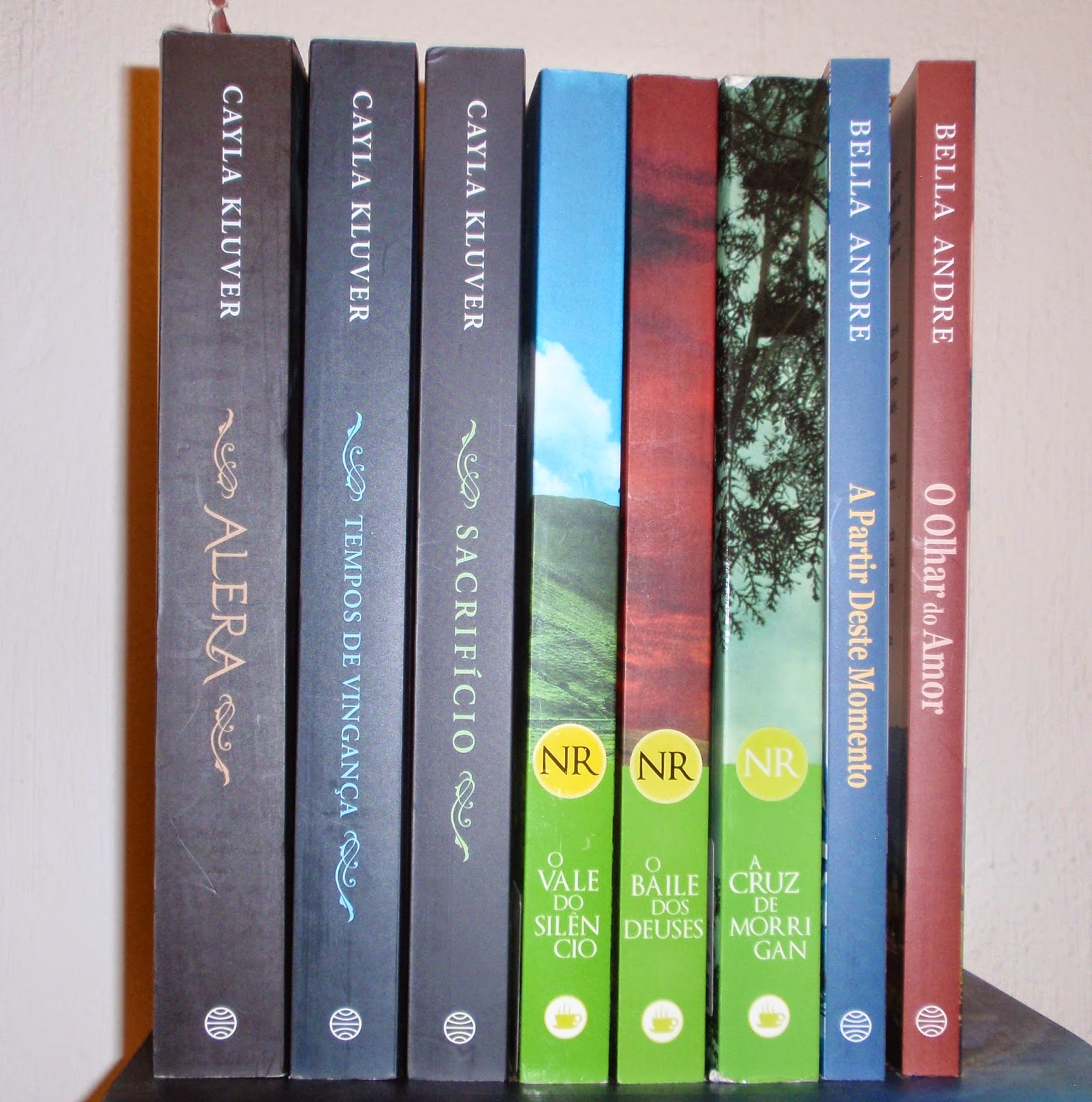 Livros de Cayla Kluver, Nora Roberts e Bella Andre Trilogia "Alera" de Kluver, " Trilogia do Circulo", Nora Roberts e saga "Os Sullivans", Bella Andre