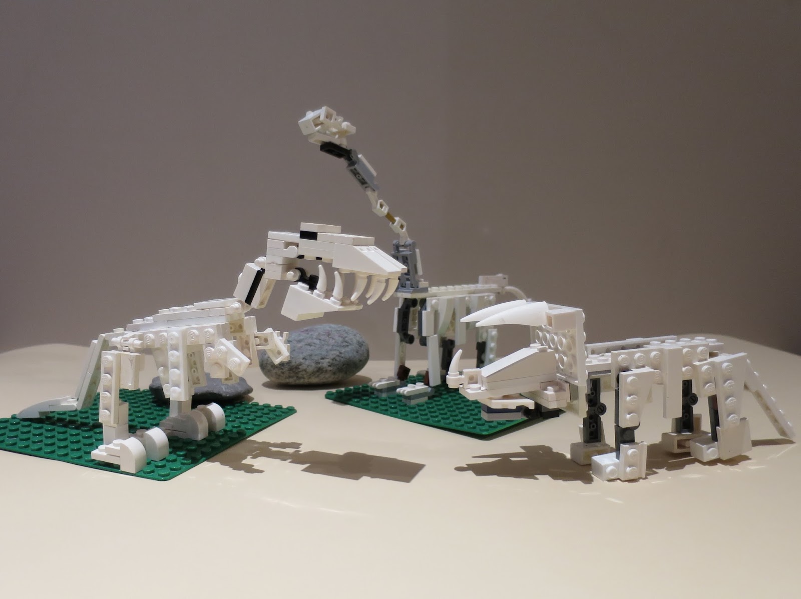 lego moc dinosaur