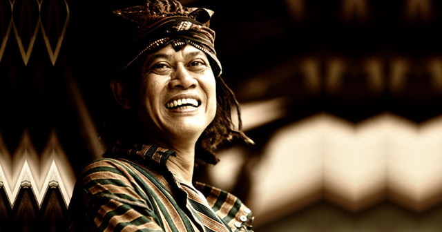 Lirik Dan Chord Tony Q Rastafara Paris Van Java Musiknisasi