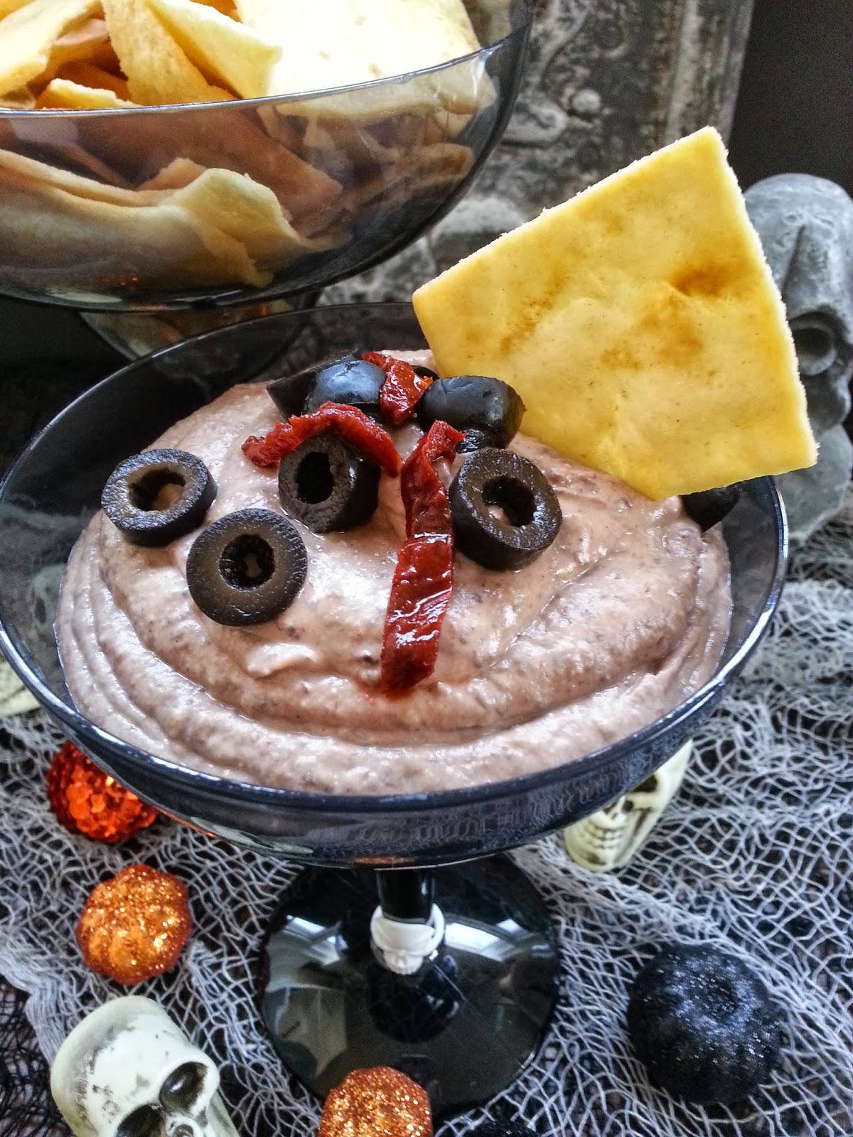 Castellon's Kitchen Black Bean Hummus