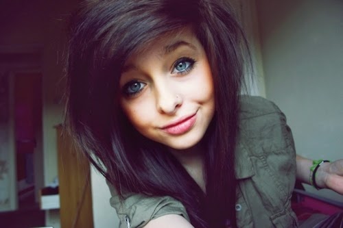 Cute Girls With Blue Eyes Tumblr Mobile Wallpapers