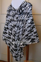 poncho blanco/negro, crochet