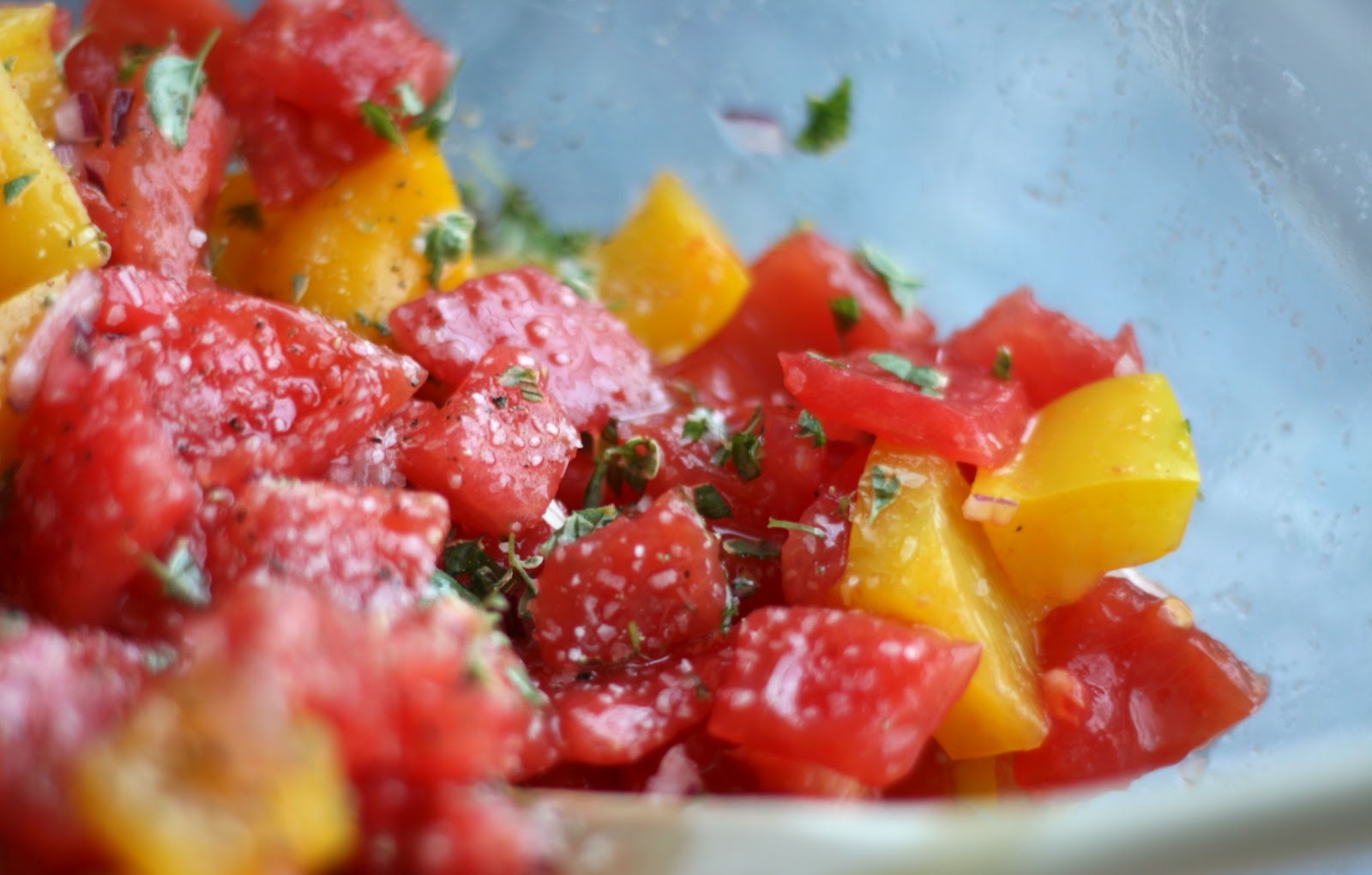 tune 'n fork Tomato and Bell Pepper Salad